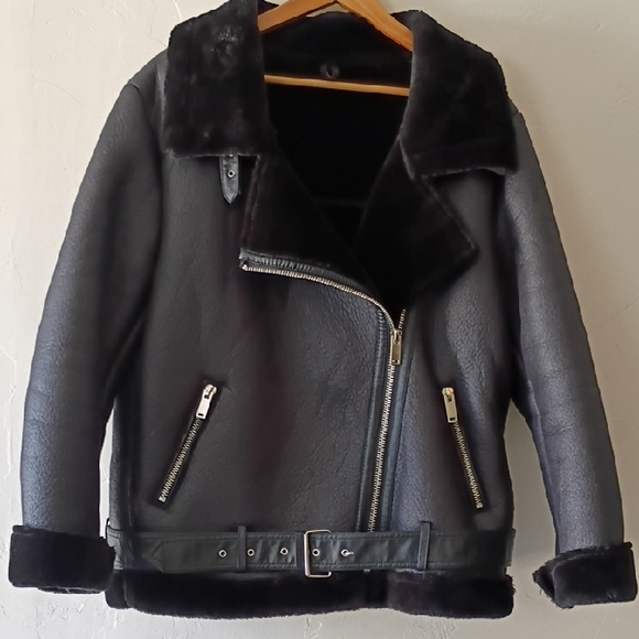 Women's XL Black Bomber Jacket Shearling Leather Style Jacket Belted Cuff Sleeve - Picture 1 of 4